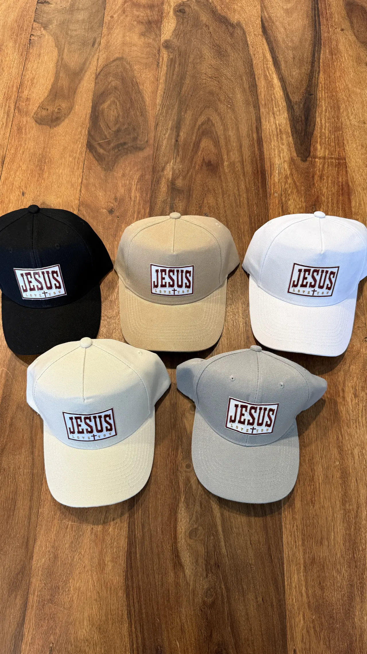 Bonés Jesus Love You